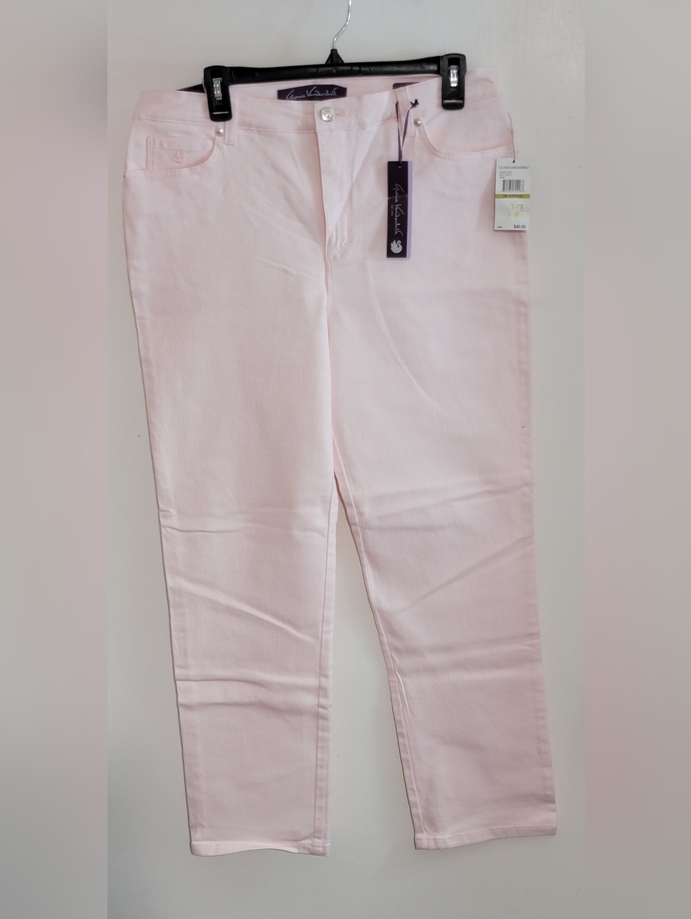 Gloria Vanderbilt Women’s Light Pink Straight-Leg Amanda Jeans